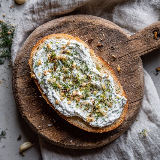 Brotzeit mit Kräuterquark